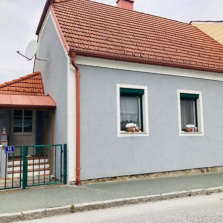 Das Ferienhaus-Zurueck Zum Ursprung Vila Güssing Exterior foto